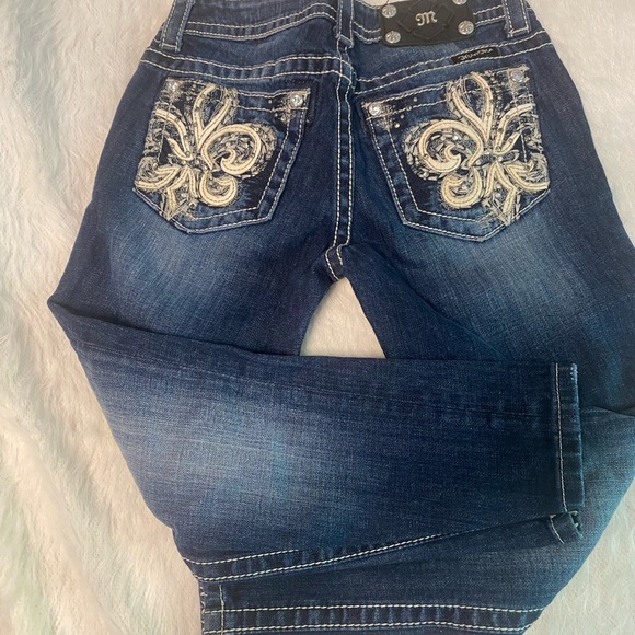 Miss me capris size 25, beautiful. Almost brand new - Picture 3 of 8